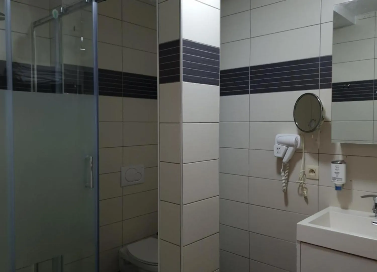 Sky Apart Hotel - Hotel Eurocap Jette 2*, Brussel