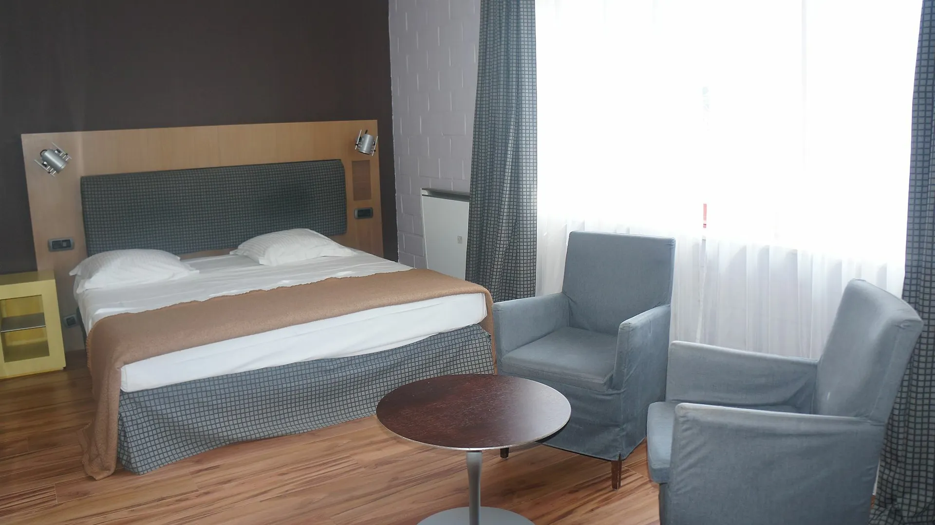 Sky Apart Hotel - Hotel Eurocap Jette